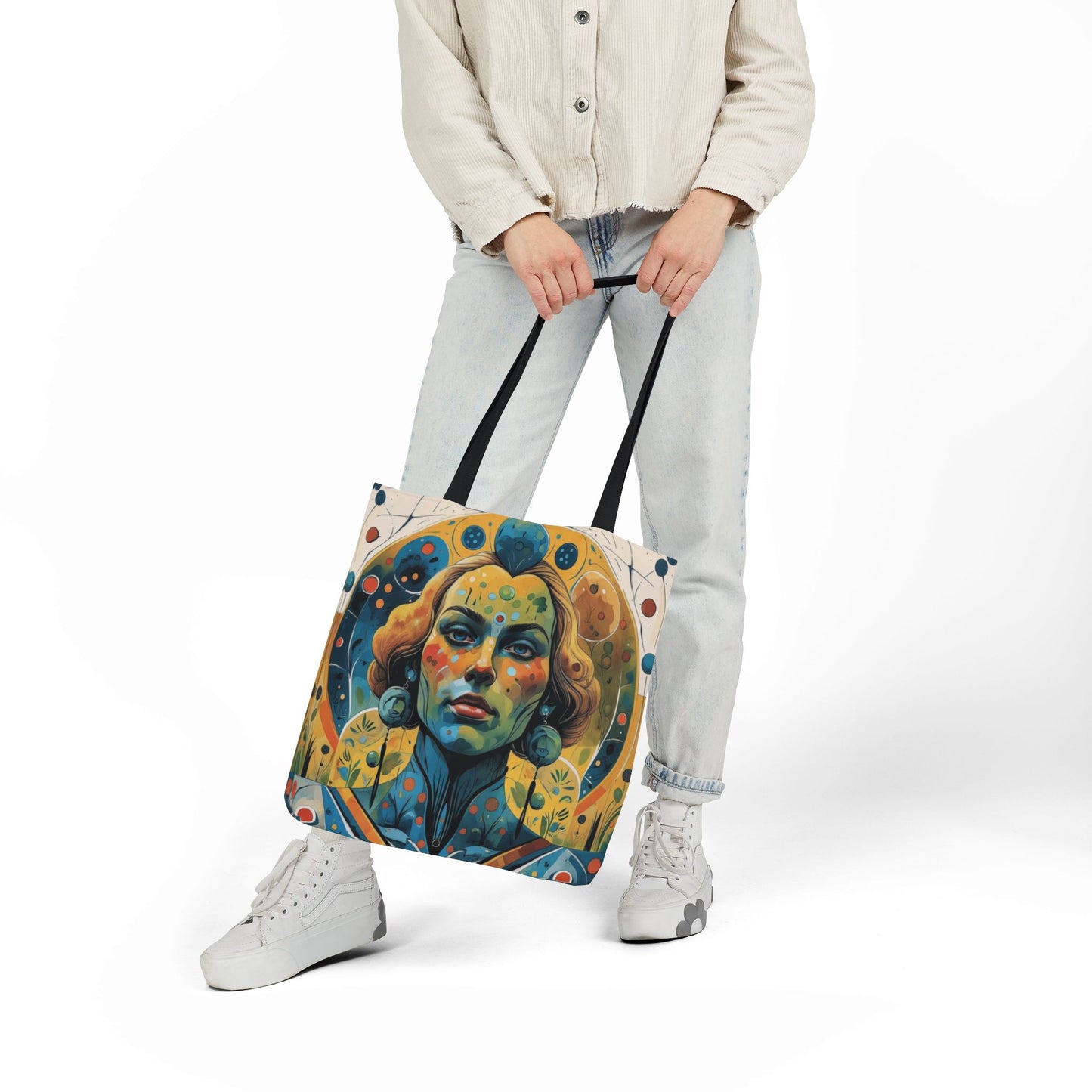 ONIRIC VISIONS. Bags that Dream with You. THE PRIESTESS