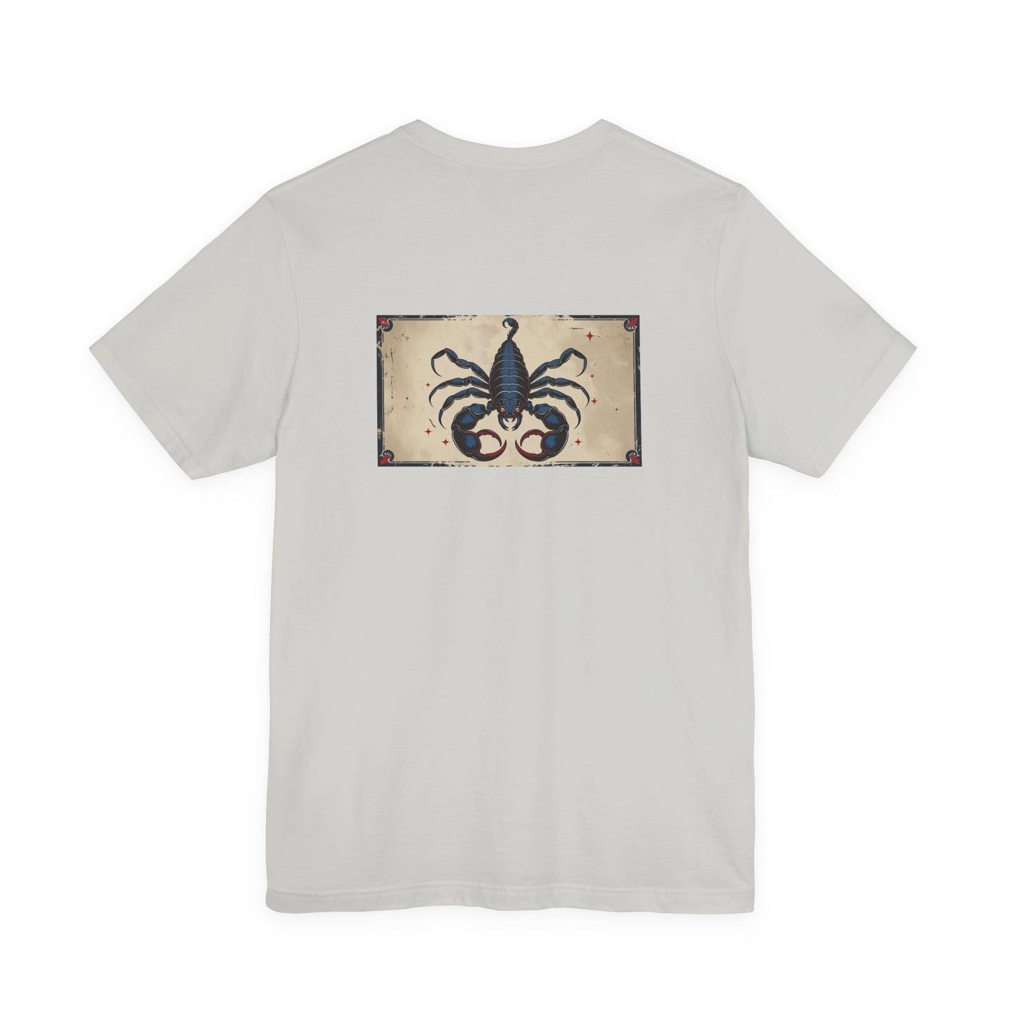 Scorpione - T-shirt con segno zodiacale gotico. Grafica blu sul retro. Segno zodiacale nell'ombra.