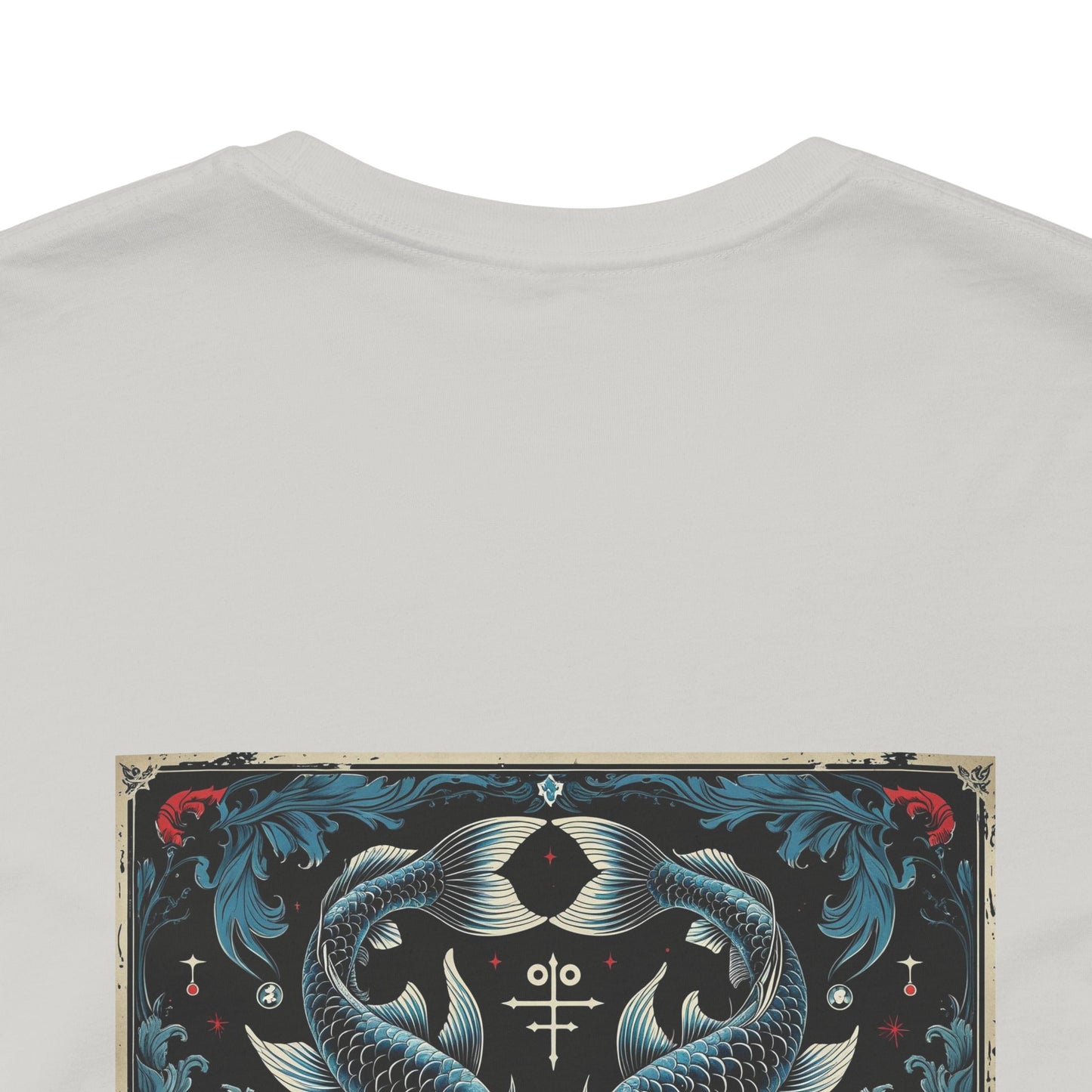 Pesci - T-shirt con lo Zodiaco Gotico. Grafica blu sul retro. Zodiaco nell'ombra.