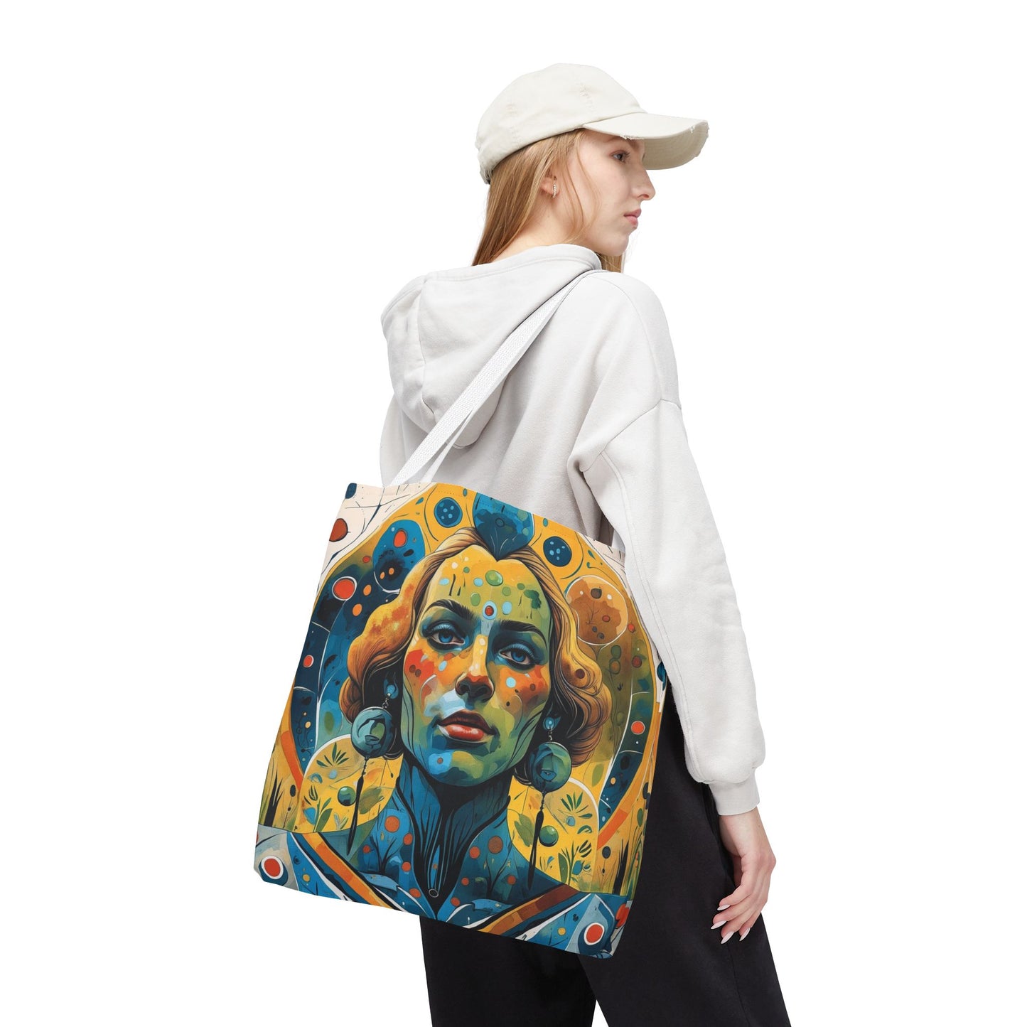 ONIRIC VISIONS. Bags that Dream with You. THE PRIESTESS