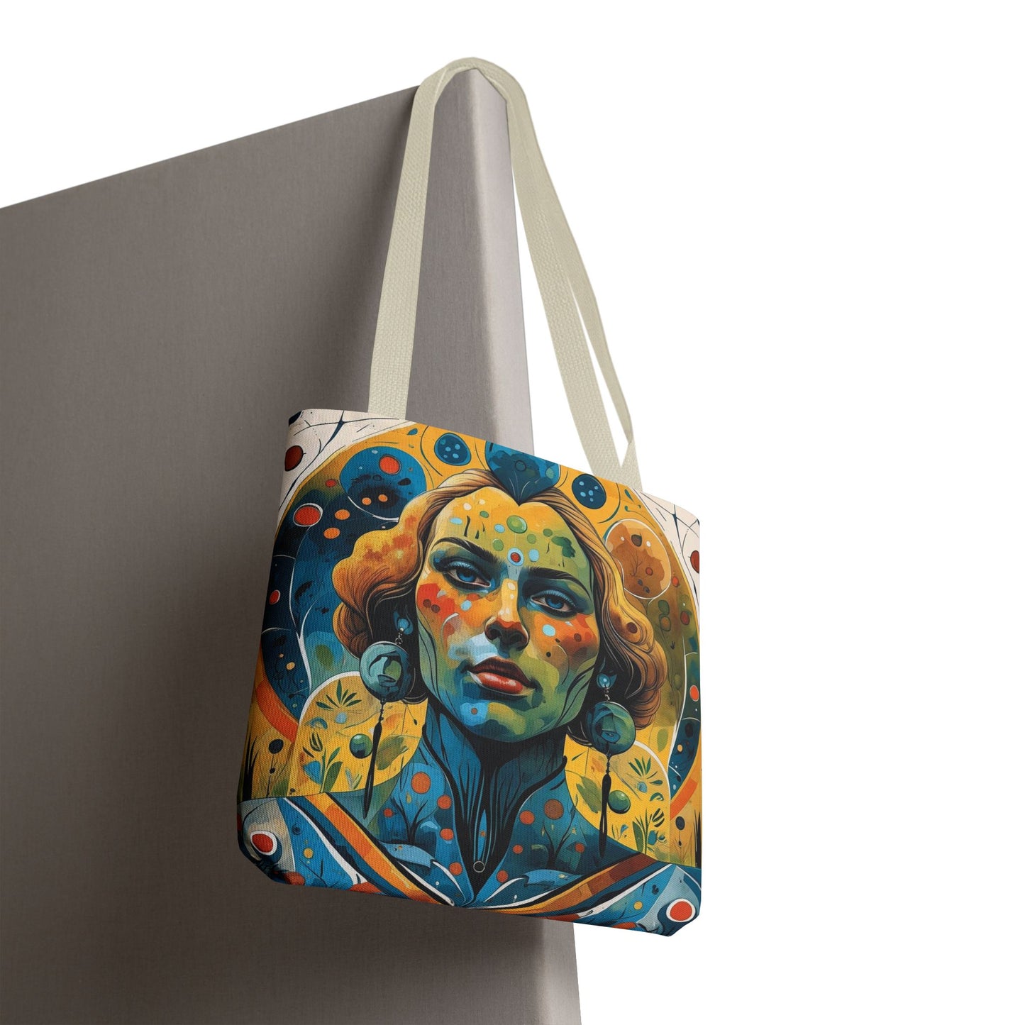 ONIRIC VISIONS. Bags that Dream with You. THE PRIESTESS