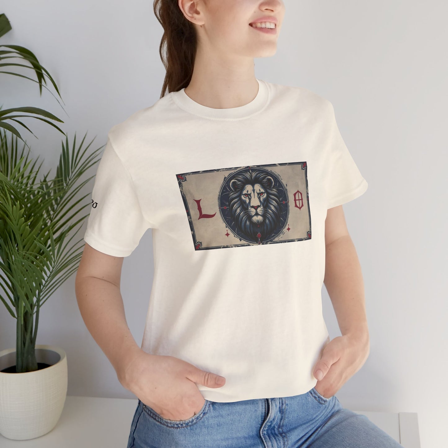 Leo - Gothic Zodiac T-Shirt. Zodiac in the Shadows