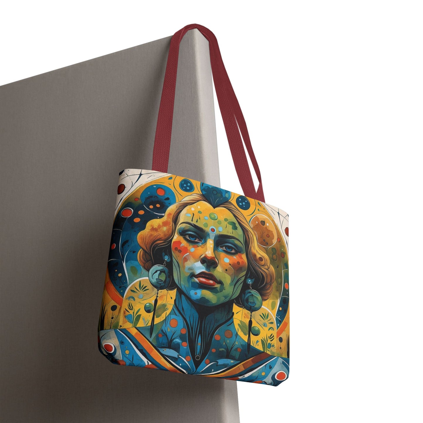 ONIRIC VISIONS. Bags that Dream with You. THE PRIESTESS