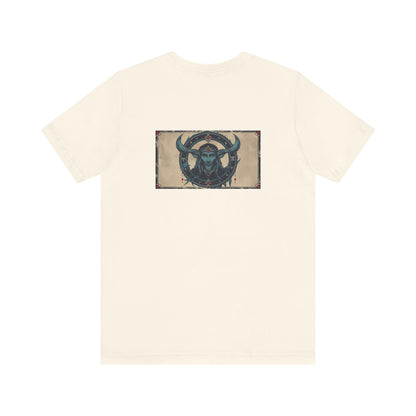 Capricorno - T-shirt con segno zodiacale gotico. Grafica blu sul retro. Segno zodiacale nell'ombra.